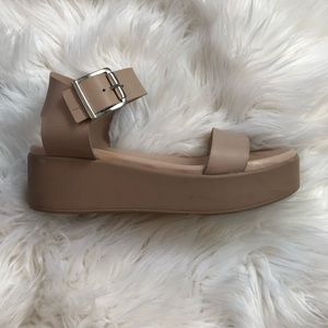 Steve Madden nude platform heels size 10